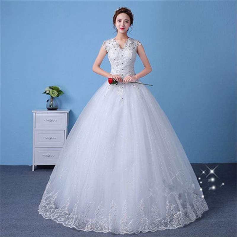 Wedding dress with thin sleeves 