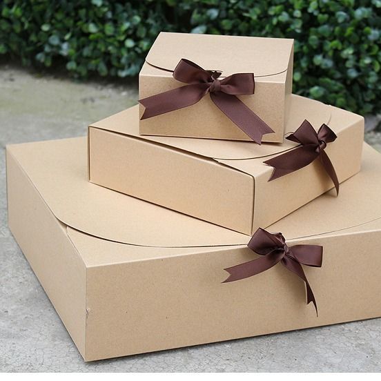 Square kraft gift box