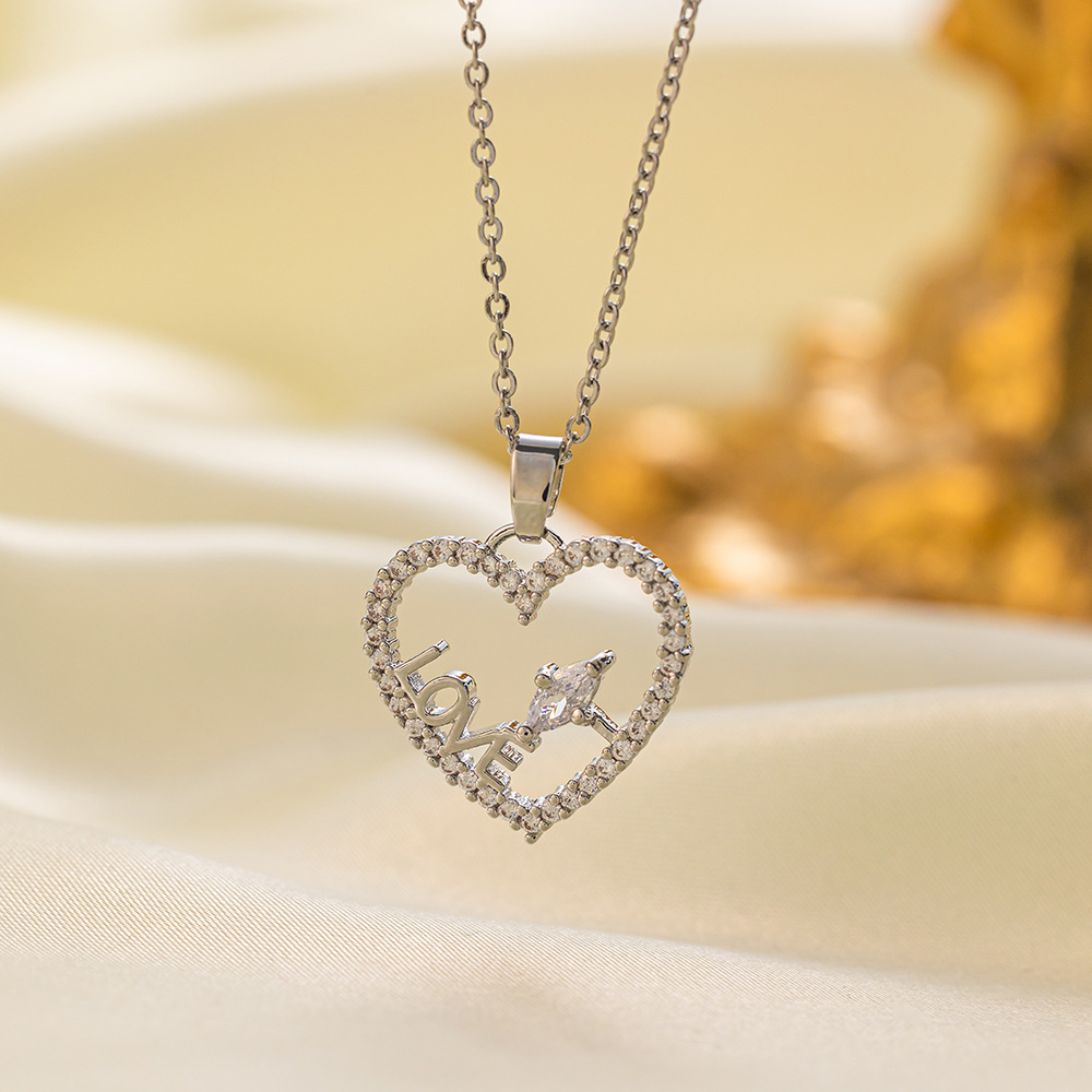 Stainless steel necklace women's fashion copper-plated gold pendant clavicle chain for mother girlfriend gift, image 2