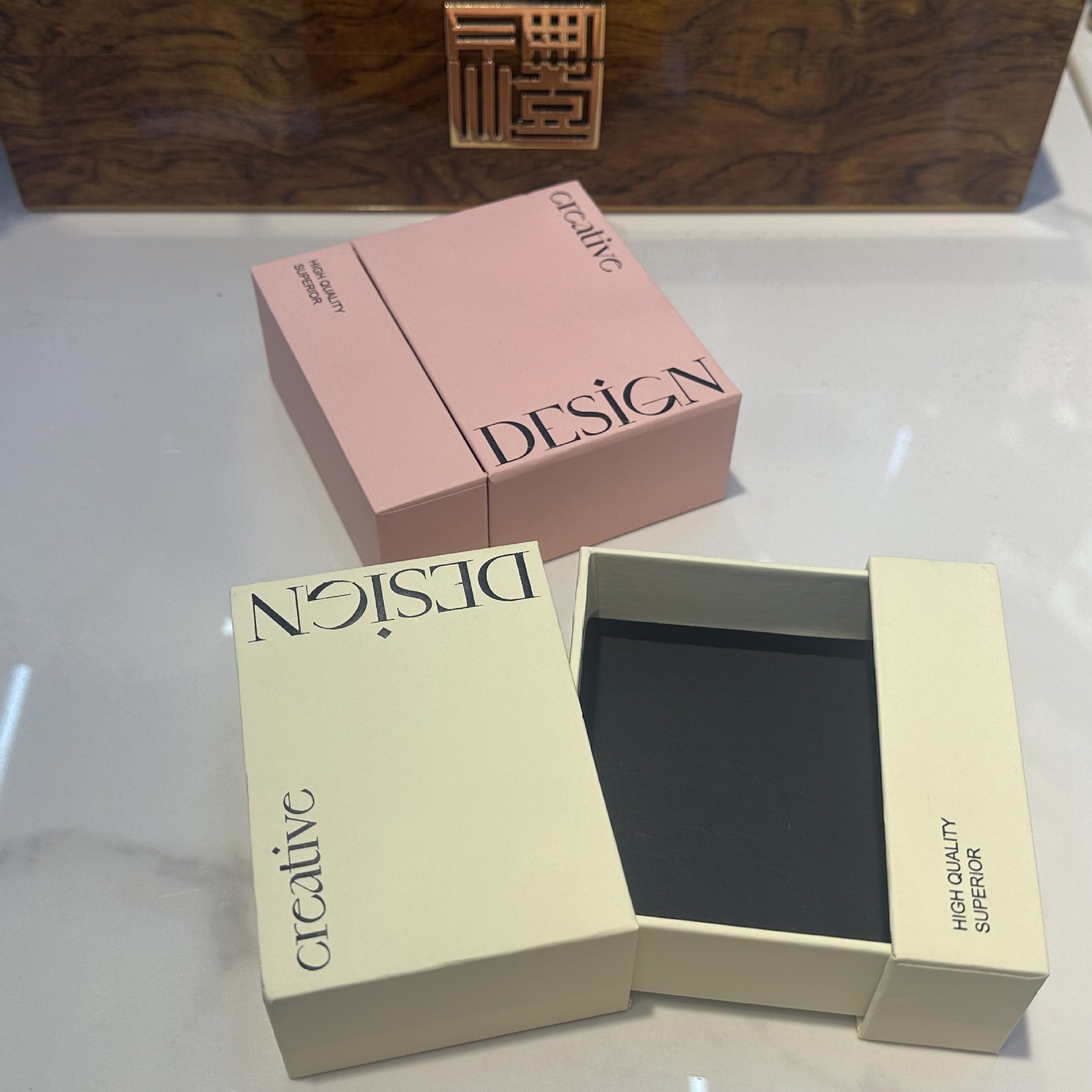Drawer gift box